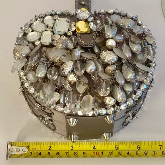 🌼 Sale! Mary Frances rhinestones crystals silver tone charms mini bag purse - Picture 4 of 16